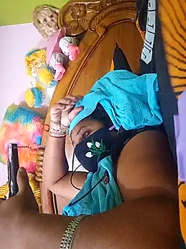 TAMI KAYAL online show from November 11, 6:35 am