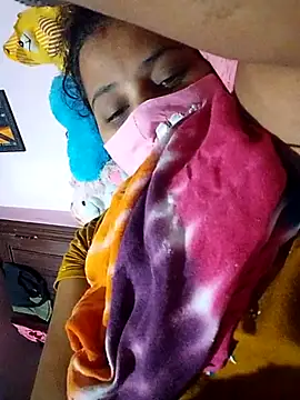 TAMI KAYAL online show from November 18, 4:55 pm