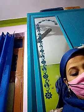 TAMI KAYAL online show from November 28, 4:20 pm