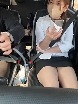 Snapshot of NICE-SEXY chatting on April 3, 4:43 am NICE-SEXY online show from April 3, 4:43 am