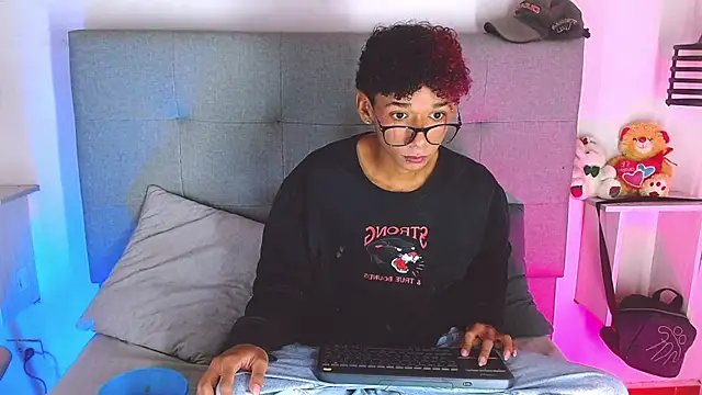 Billie Turner  online show from September 30, 3:11 am