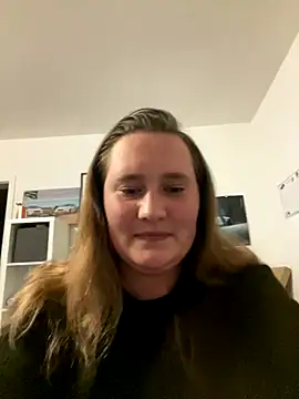 Snapshot of CurvySabrina chatting on September 16, 9:05 pm CurvySabrina online show from September 16, 9:05 pm