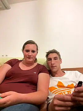 Snapshot of CurvySabrina chatting on September 21, 12:01 am CurvySabrina online show from September 21, 12:01 am