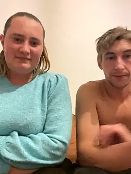 Snapshot of CurvySabrina chatting on October 9, 10:41 pm CurvySabrina online show from October 9, 10:41 pm