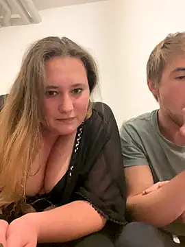 Snapshot of CurvySabrina chatting on October 26, 9:31 pm CurvySabrina online show from October 26, 9:31 pm