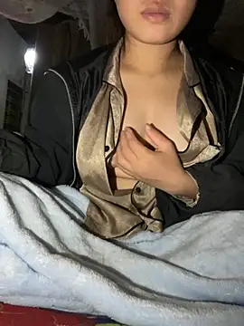 Van xx online show from November 18, 5:17 pm