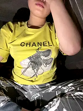 Van xx online show from December 22, 2:03 pm