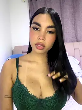 karolaalcendra online show from November 13, 3:05 am