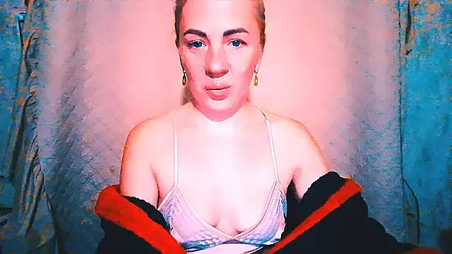 EmmaCat  online show from October 2, 5:09 pm