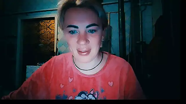 EmmaCat  online show from January 9, 2:58 am