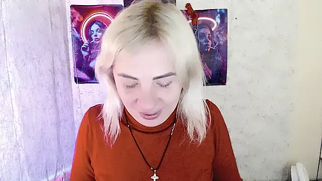 EmmaCat  online show from February 8, 8:07 am