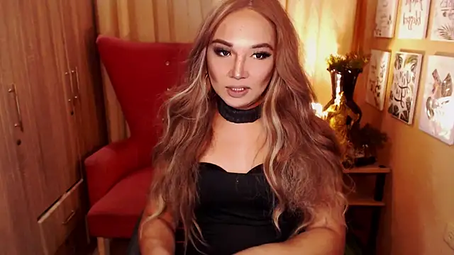 Snapshot of TsMalibogXx chatting on October 25, 10:23 am TsMalibogXx online show from October 25, 10:23 am