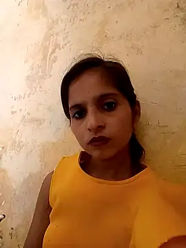 Saloni-Gupta online show from September 22, 6:15 am