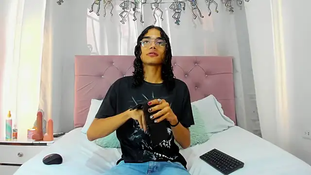 EthanBlackwoodd online show from November 25, 7:47 pm