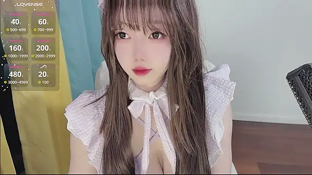 Lucky Cici online show from February 4, 10:04 pm