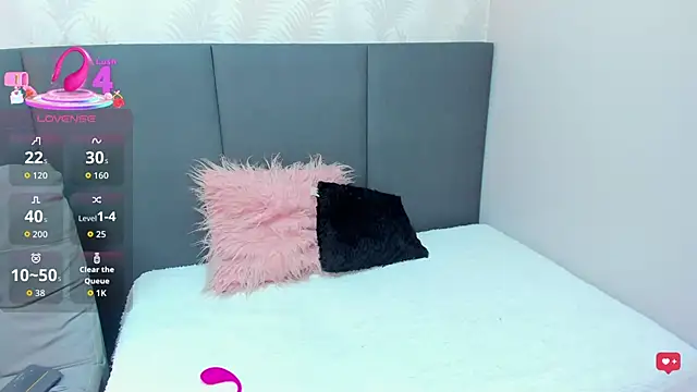 VivianSantana1 online show from November 5, 12:16 pm