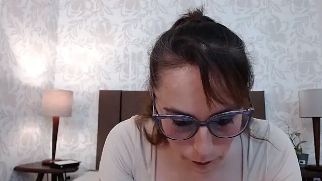 Snapshot of Ava_Raye chatting on November 29, 7:17 pm Ava Raye online show from November 29, 7:17 pm