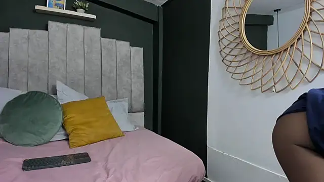 Lilithmuller  online show from December 17, 7:20 pm