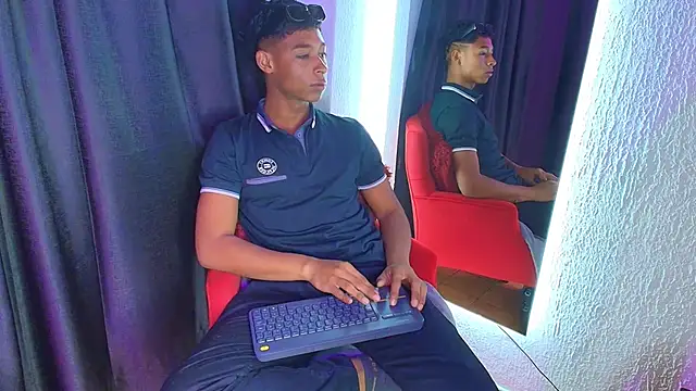 CoffeNaughty nom online show from September 18, 4:25 am