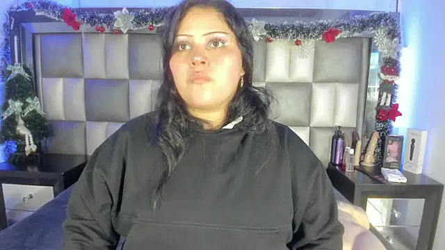 Snapshot of abbiecollins_js chatting on January 8, 3:42 am abbiecollins js online show from January 8, 3:42 am