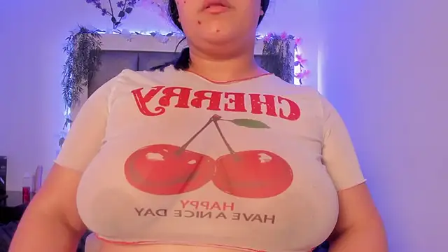 Snapshot of abbiecollins_js chatting on February 15, 8:57 am abbiecollins js online show from February 15, 8:57 am