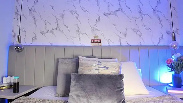 Amber Santana online show from January 8, 9:50 pm