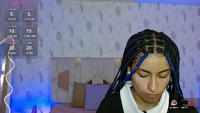 Snapshot of DAKOTA_TAY1 chatting on October 7, 12:02 pm DAKOTA TAY1 online show from October 7, 12:02 pm