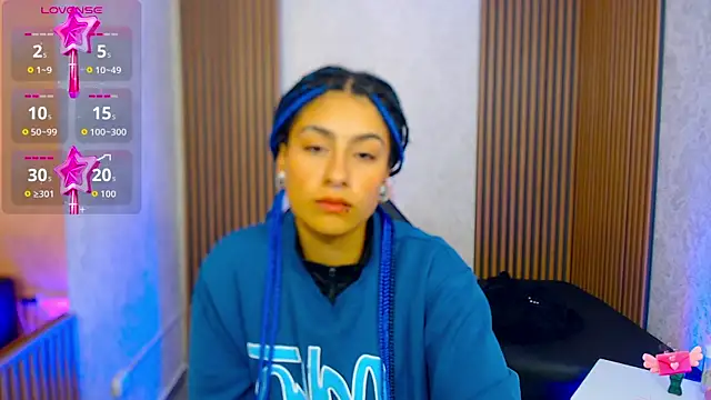 Snapshot of DAKOTA_TAY1 chatting on October 19, 3:29 am DAKOTA TAY1 online show from October 19, 3:29 am