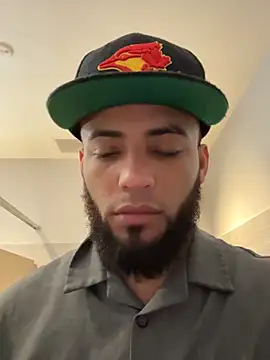 LeoPR00 online show from December 2, 8:48 pm