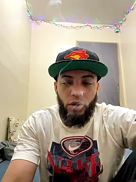 LeoPR00 online show from December 14, 1:33 am