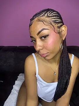 PrettyTiana  online show from November 15, 9:00 pm