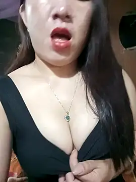 Snapshot of Luna-ass chatting on September 18, 3:52 am Luna-ass online show from September 18, 3:52 am