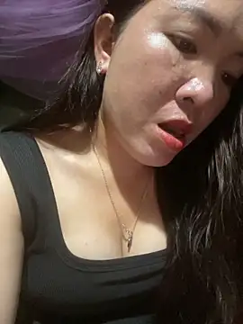 Snapshot of Luna-ass chatting on October 6, 12:24 pm Luna-ass online show from October 6, 12:24 pm