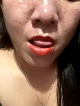 Snapshot of Luna-ass chatting on October 26, 2:12 pm Luna-ass online show from October 26, 2:12 pm