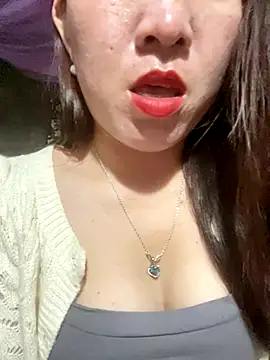 Snapshot of Luna-ass chatting on December 20, 1:51 pm Luna-ass online show from December 20, 1:51 pm