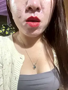 Snapshot of Luna-ass chatting on January 18, 1:09 am Luna-ass online show from January 18, 1:09 am