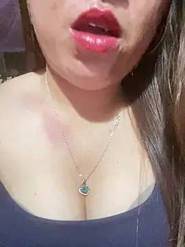 Snapshot of Luna-ass chatting on February 15, 12:47 pm Luna-ass online show from February 15, 12:47 pm