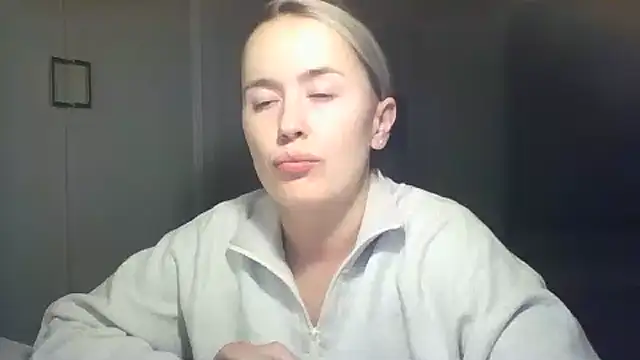 Snapshot of Frosian chatting on September 26, 8:02 pm Frosian online show from September 26, 8:02 pm