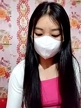 Snapshot of Damhan12 chatting on December 18, 2:23 pm Damhan12 online show from December 18, 2:23 pm