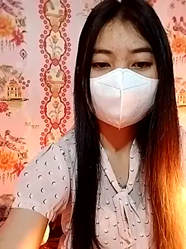 Snapshot of Damhan12 chatting on December 20, 1:12 am Damhan12 online show from December 20, 1:12 am