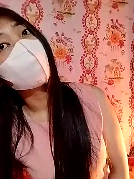 Snapshot of Damhan12 chatting on January 13, 2:33 pm Damhan12 online show from January 13, 2:33 pm