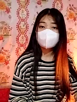 Snapshot of Damhan12 chatting on February 24, 9:51 am Damhan12 online show from February 24, 9:51 am