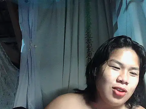 Huntrix2025 online show from February 11, 12:43 pm