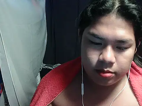 Huntrix2025 online show from April 2, 1:47 am