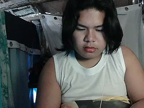 Snapshot of Huntrix2025 chatting on April 16, 11:29 pm Huntrix2025 online show from April 16, 11:29 pm
