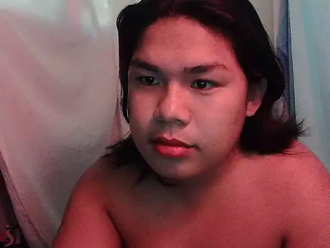 Snapshot of Huntrix2025 chatting on April 21, 4:41 am Huntrix2025 online show from April 21, 4:41 am