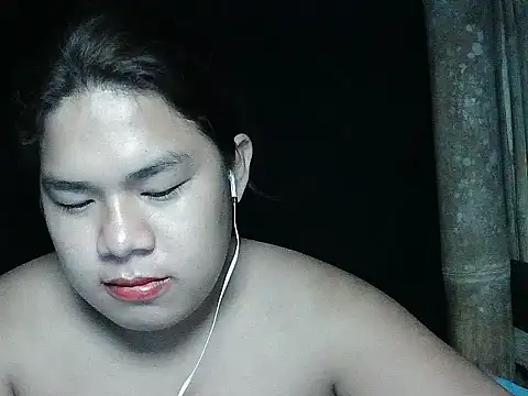 Snapshot of Huntrix2025 chatting on May 21, 8:49 pm Huntrix2025 online show from May 21, 8:49 pm