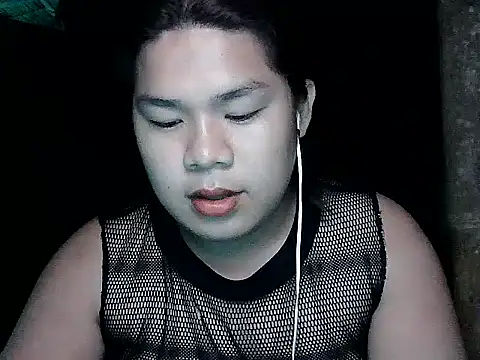 Snapshot of Huntrix2025 chatting on May 23, 9:30 pm Huntrix2025 online show from May 23, 9:30 pm