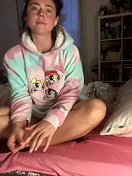 Mia Winters online show from October 27, 5:28 pm