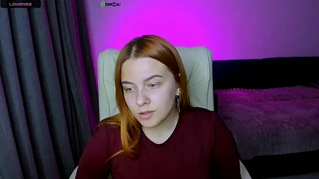 Snapshot of red__dizzy chatting on September 23, 8:34 pm red dizzy online show from September 23, 8:34 pm
